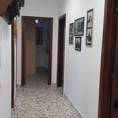 Levante Castriota דירה *